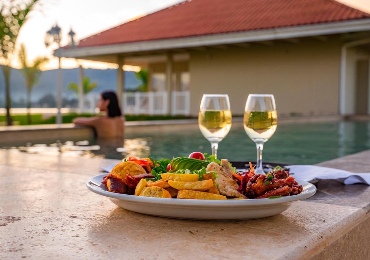 Bella Terra Laguna Azul Resort & Spa Sauce Exterior foto